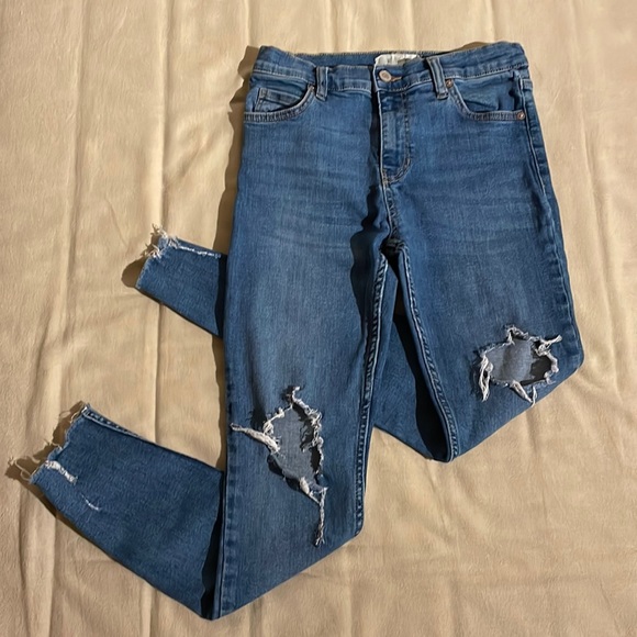 Free People Shark Bite Raw-Hem Ripped Crop Skinny Jeans - Picture 3 of 3